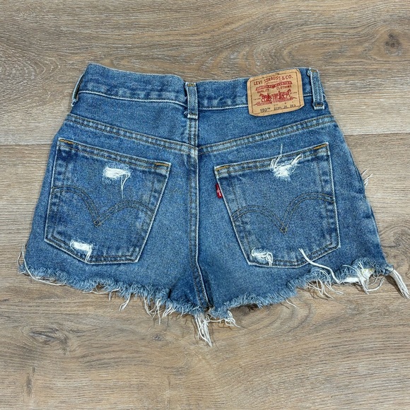 Levi’s Vintage Distressed Reworked Shorts - Picture 3 of 10